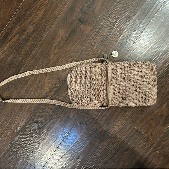 THE SAK Crocheted Shoulder Crossbody Purse Handbag Small Bag-  Taupe - Picture 3 of 7